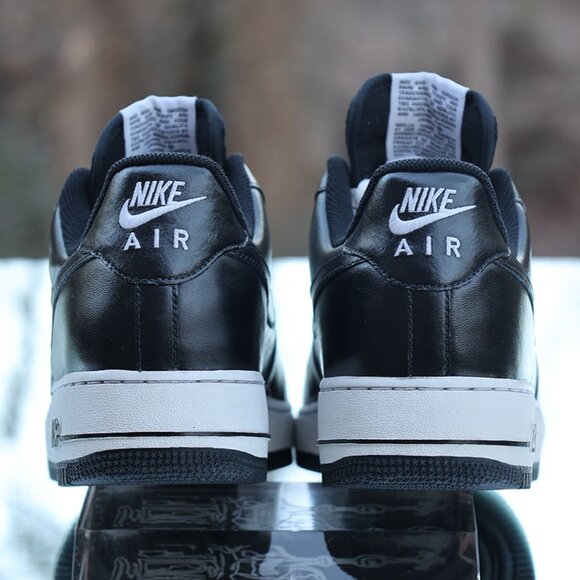 Nike Air Force 1 Low Metallic Silver 2009 - Picture 10 of 13